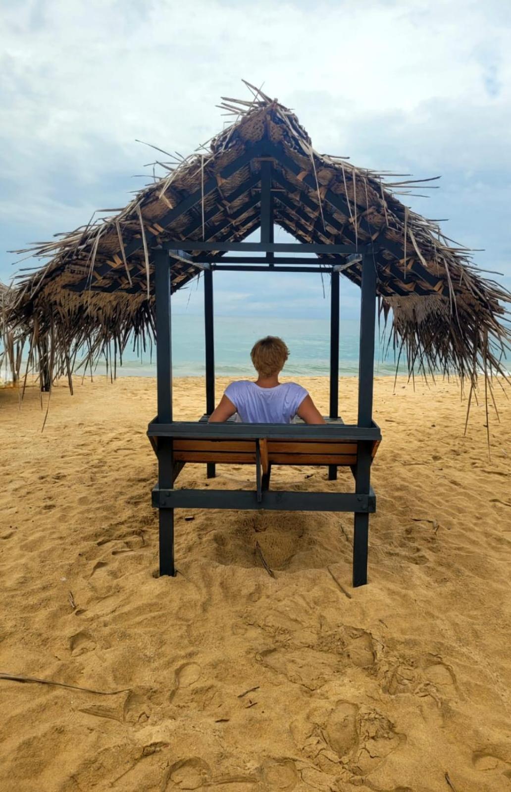 La-Vira Beach Villa Hikkaduwa Exteriör bild