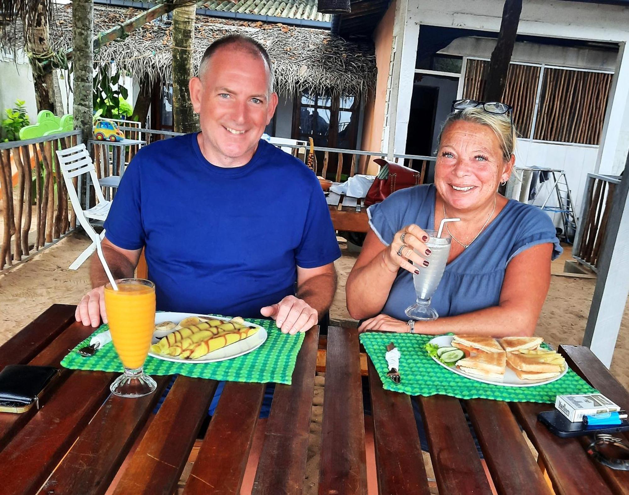 La-Vira Beach Villa Hikkaduwa Exteriör bild